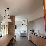 View Garda * برنزوني سول جاردا