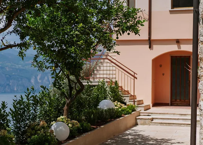 View Garda Brenzone sul Garda