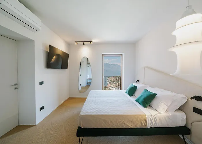 View Garda * Brenzone sul Garda