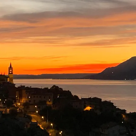 Сasa de vacaciones View Garda *