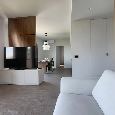 View Garda ブレンゾーネ