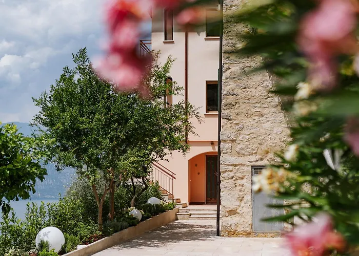 View Garda * Brenzone sul Garda